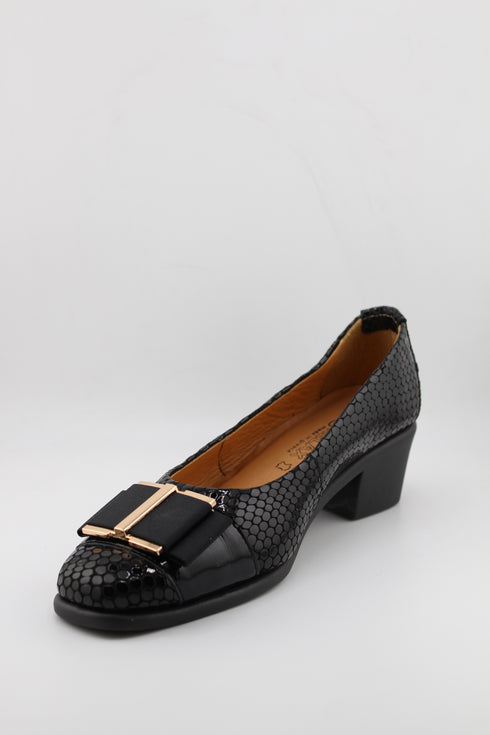 DFC Relax Textured Patent Leather Block Heel Loafers with Buckle